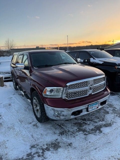 2017 RAM 1500 Laramie Crew Cab 4x4 5'7" Box