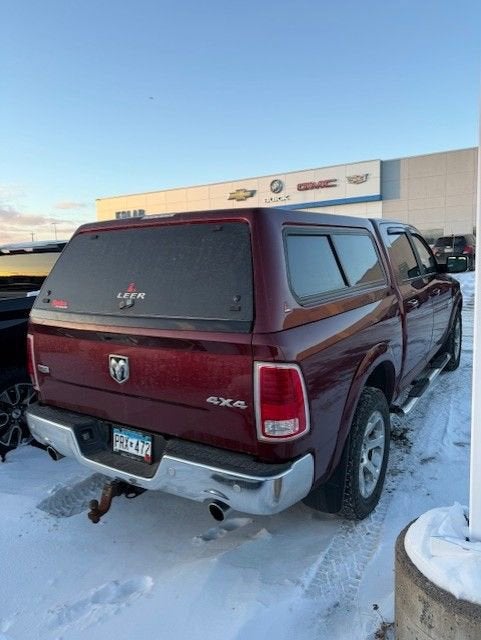 2017 RAM 1500 Laramie Crew Cab 4x4 5'7" Box