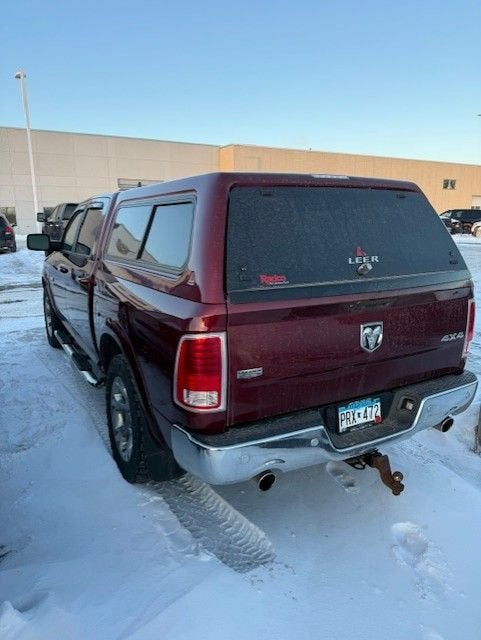 2017 RAM 1500 Laramie Crew Cab 4x4 5'7" Box