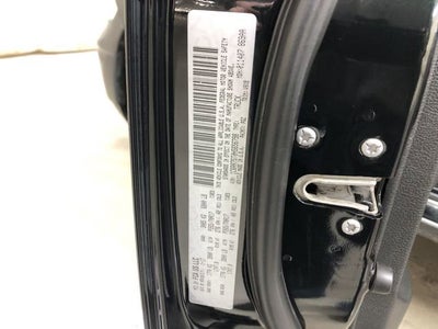 2017 RAM 1500 Tradesman Crew Cab 4x4 6'4" Box