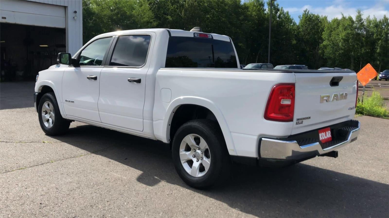 2025 RAM 1500 Big Horn Crew Cab 4x4 5'7" Box