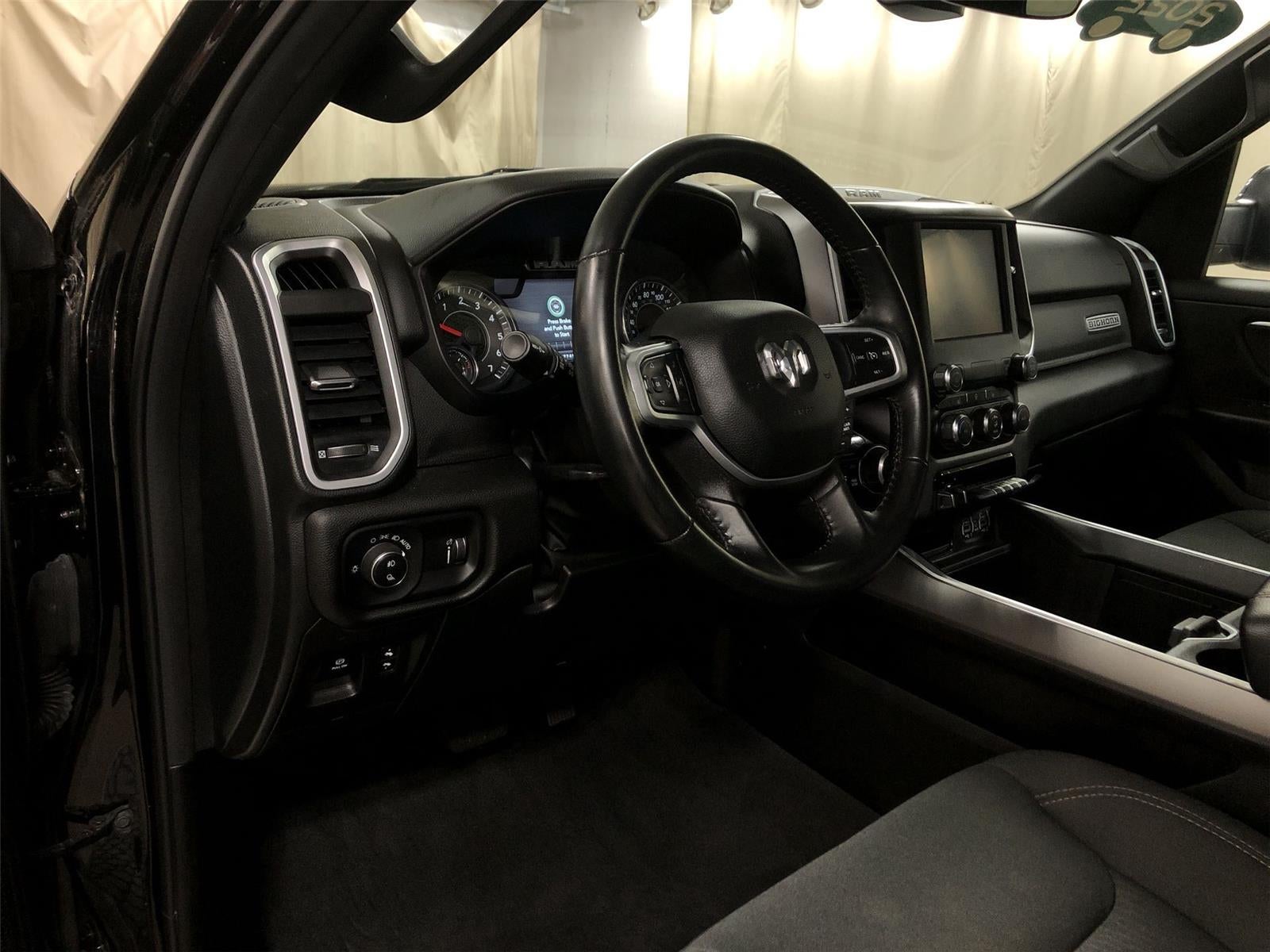2022 RAM 1500 Big Horn Crew Cab 4x4 5'7" Box