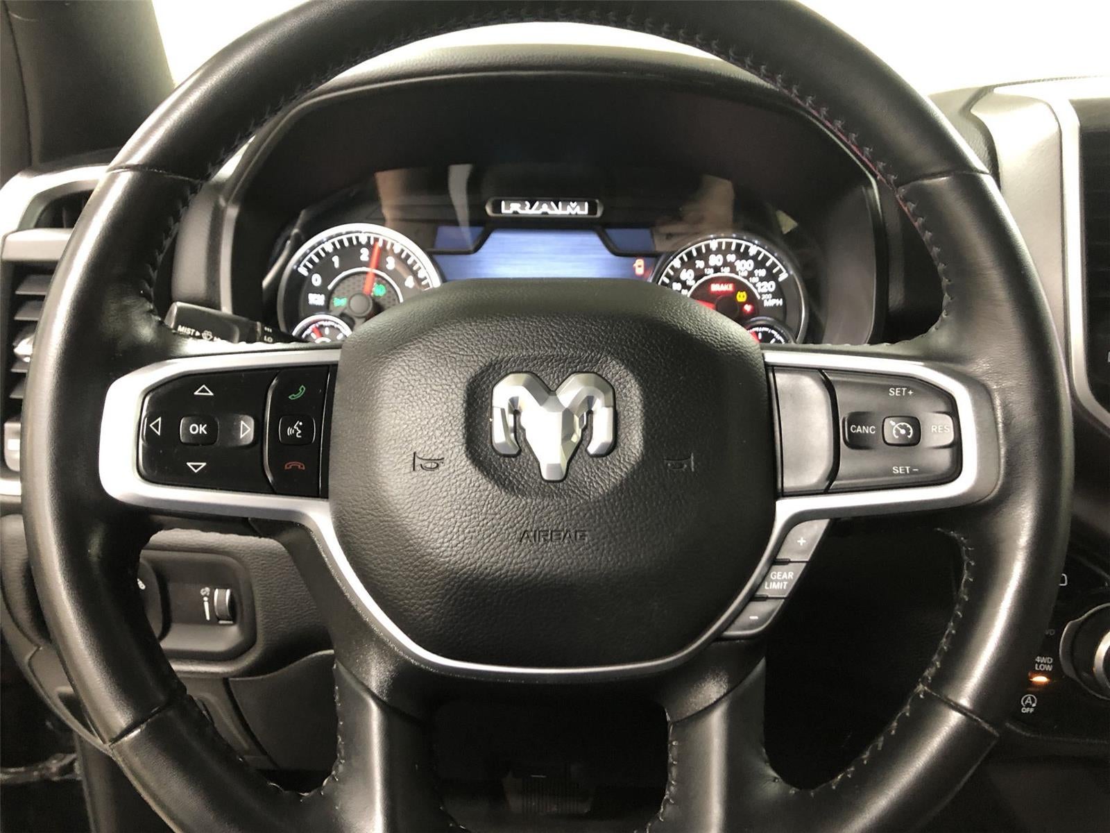 2022 RAM 1500 Big Horn Crew Cab 4x4 5'7" Box