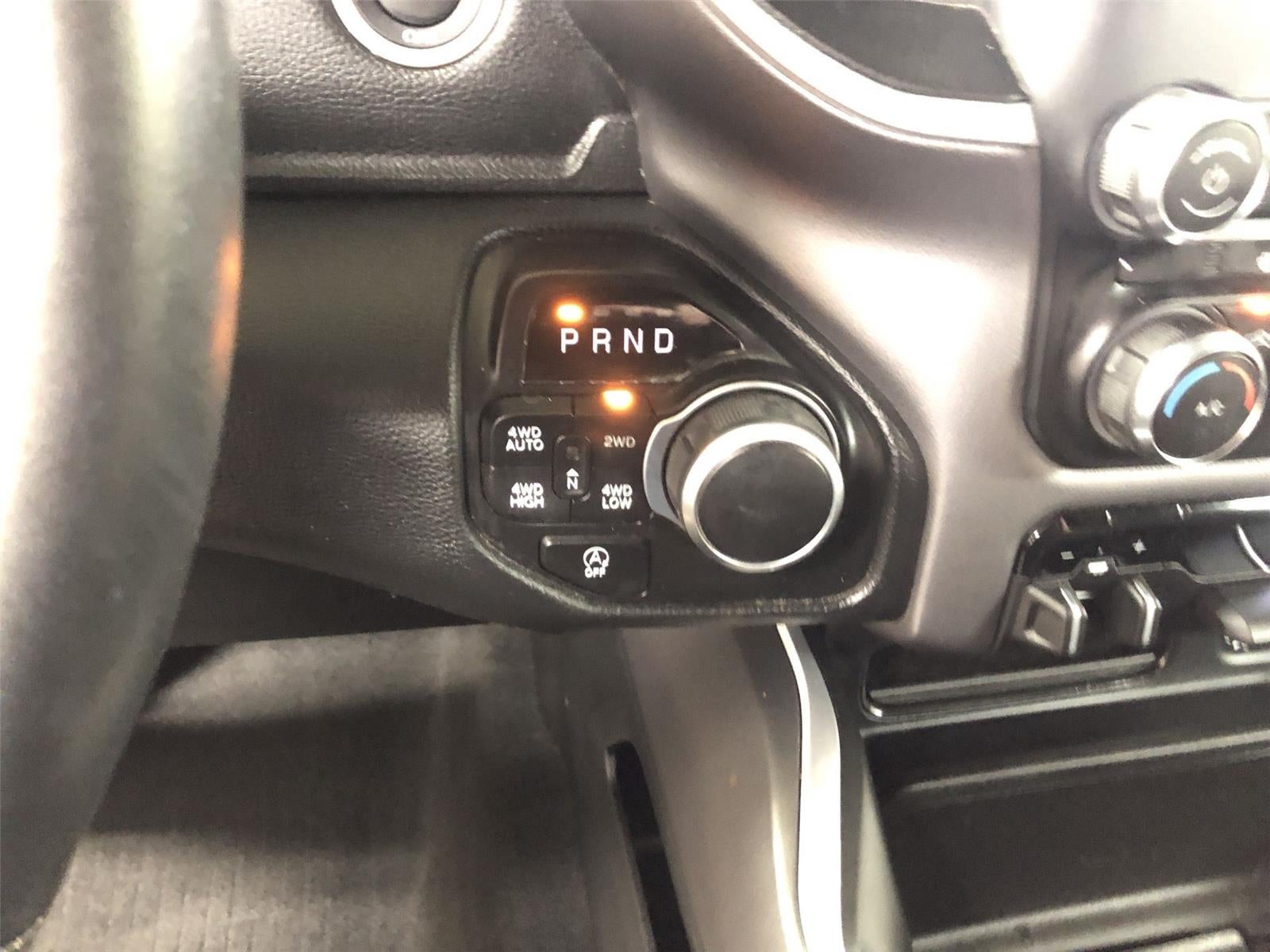 2022 RAM 1500 Big Horn Crew Cab 4x4 5'7" Box