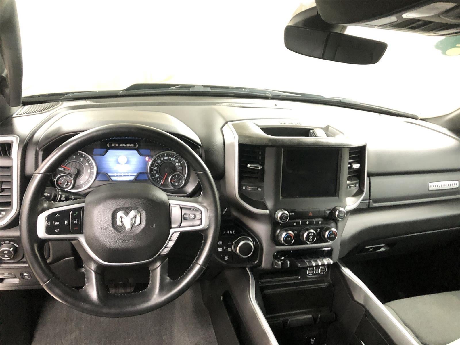 2022 RAM 1500 Big Horn Crew Cab 4x4 5'7" Box