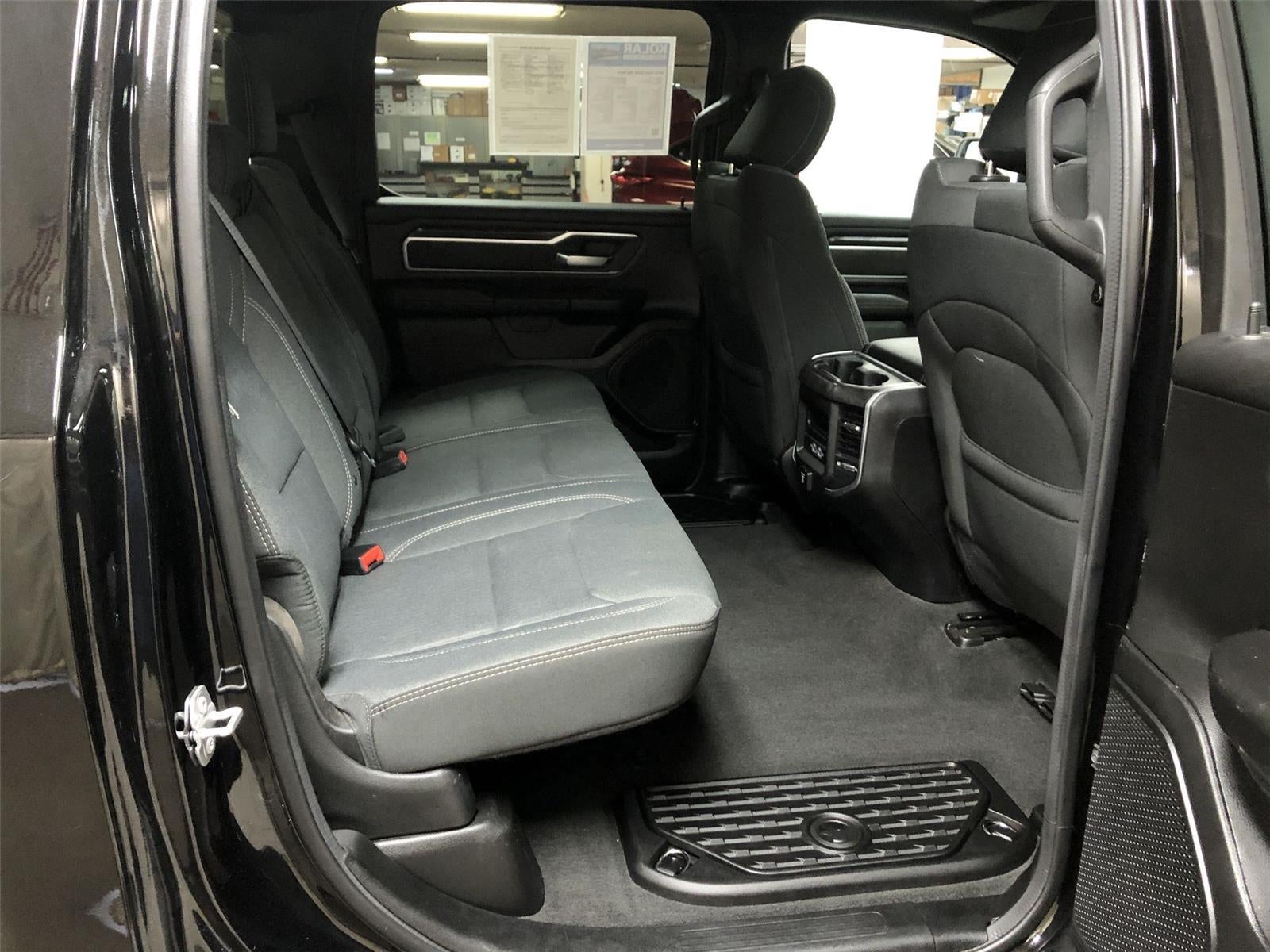 2022 RAM 1500 Big Horn Crew Cab 4x4 5'7" Box