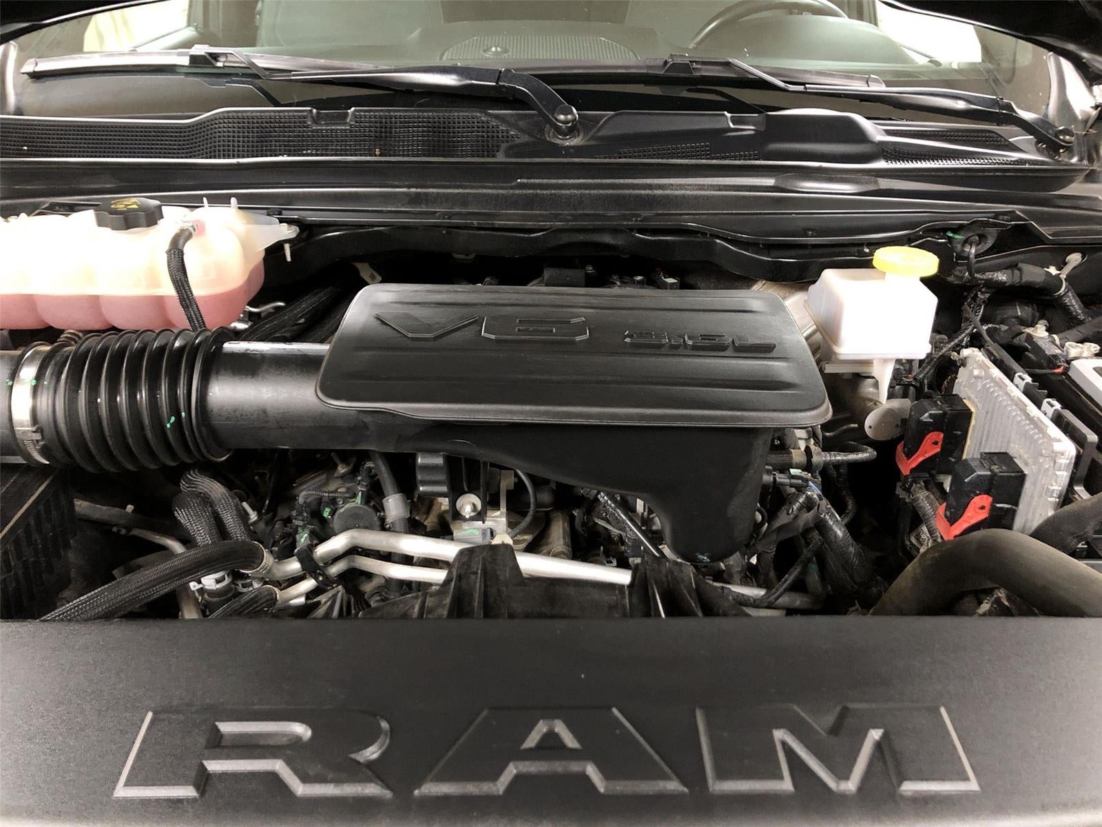 2022 RAM 1500 Big Horn Crew Cab 4x4 5'7" Box