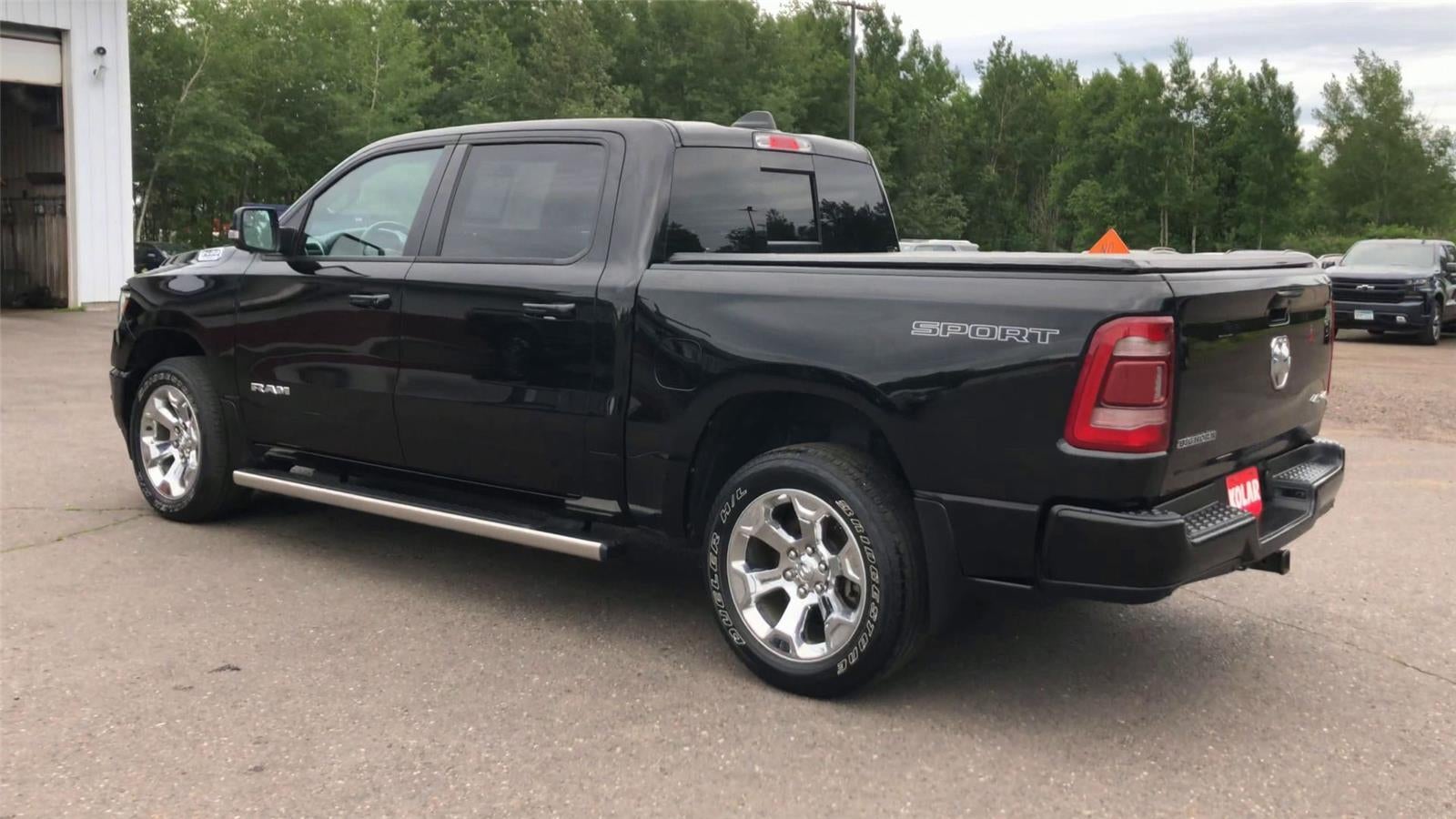 2022 RAM 1500 Big Horn Crew Cab 4x4 5'7" Box