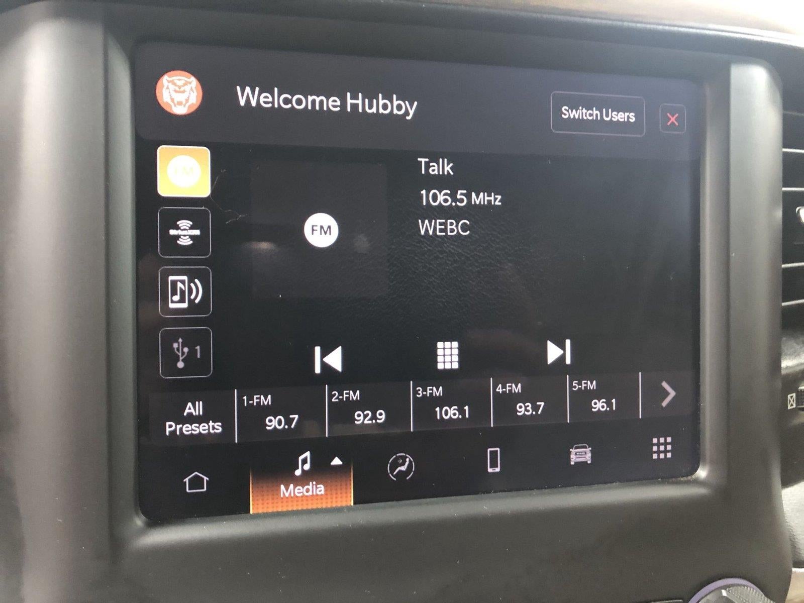 2022 RAM 1500 Laramie Crew Cab 4x4 5'7" Box