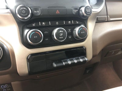 2022 RAM 1500 Laramie Crew Cab 4x4 5'7" Box