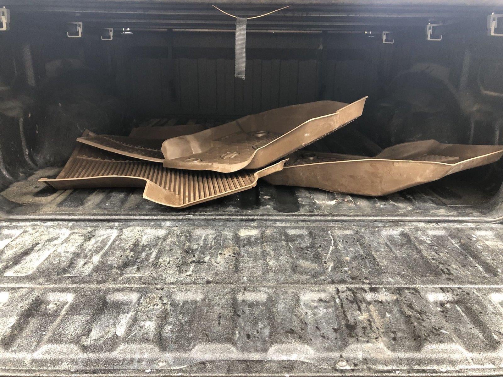 2022 RAM 1500 Laramie Crew Cab 4x4 5'7" Box