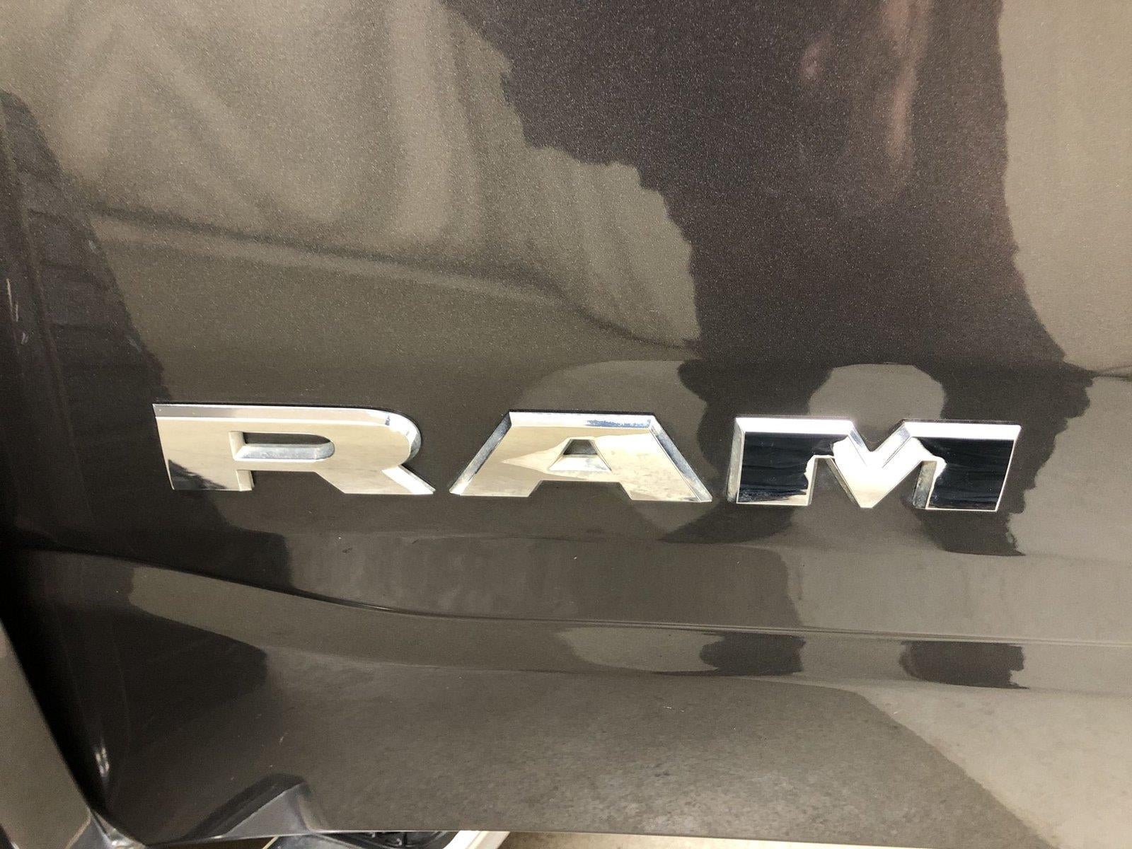 2022 RAM 1500 Laramie Crew Cab 4x4 5'7" Box