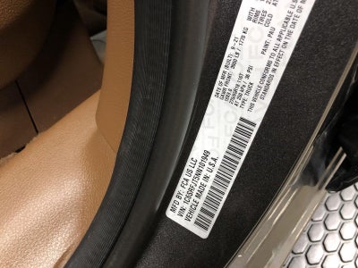 2022 RAM 1500 Laramie Crew Cab 4x4 5'7" Box