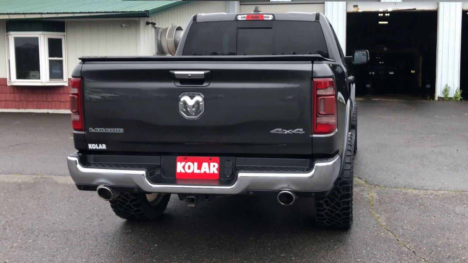 2022 RAM 1500 Laramie Crew Cab 4x4 5'7" Box