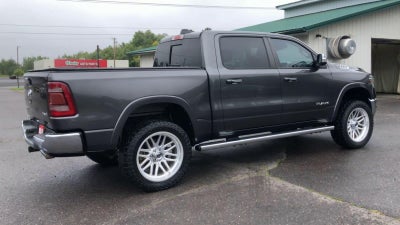 2022 RAM 1500 Laramie Crew Cab 4x4 5'7" Box