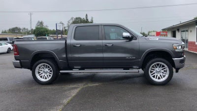 2022 RAM 1500 Laramie Crew Cab 4x4 5'7" Box