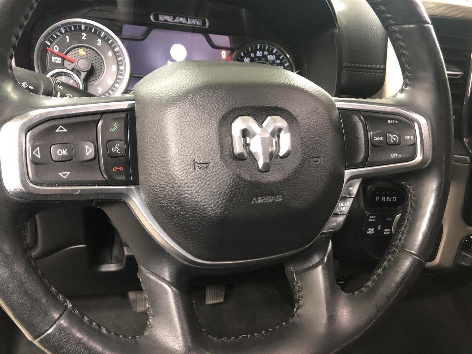 2020 RAM 1500 Laramie Crew Cab 4x4 5'7" Box