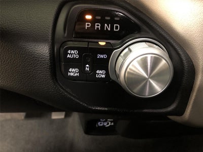 2020 RAM 1500 Laramie Crew Cab 4x4 5'7" Box