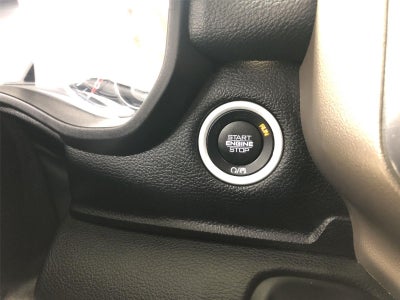 2020 RAM 1500 Laramie Crew Cab 4x4 5'7" Box