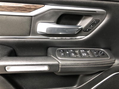 2020 RAM 1500 Laramie Crew Cab 4x4 5'7" Box