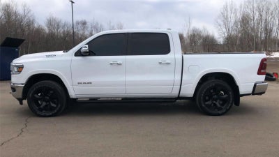 2020 RAM 1500 Laramie Crew Cab 4x4 5'7" Box