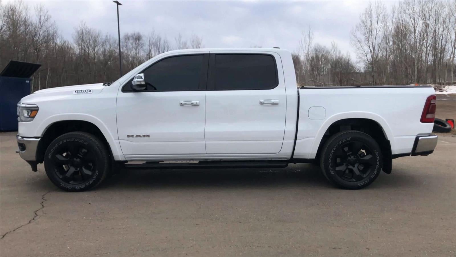 2020 RAM 1500 Laramie Crew Cab 4x4 5'7" Box