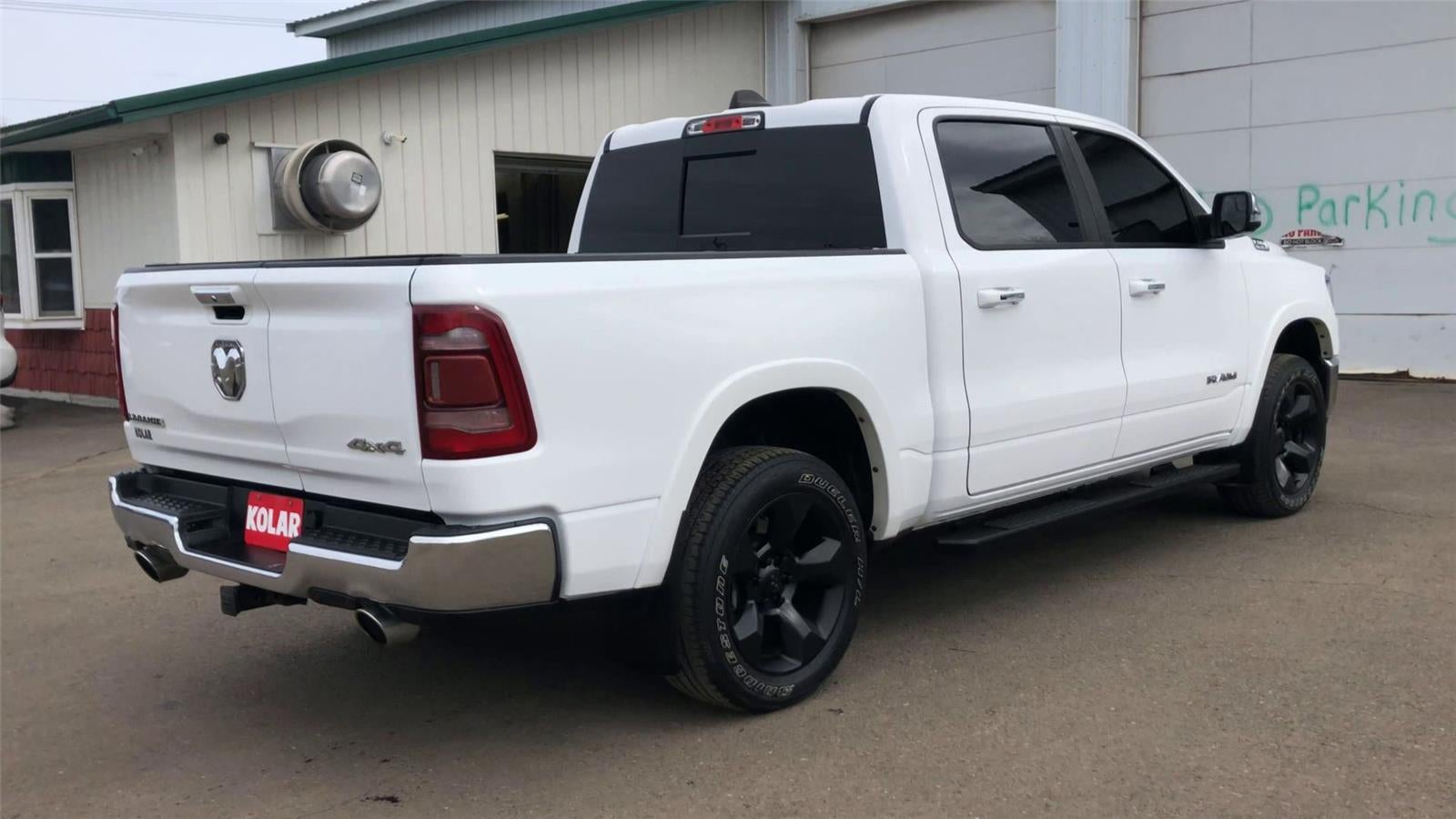 2020 RAM 1500 Laramie Crew Cab 4x4 5'7" Box