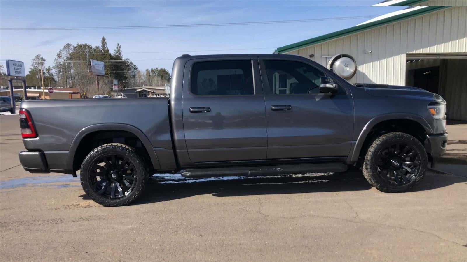 2021 RAM 1500 Laramie Crew Cab 4x4 5'7" Box