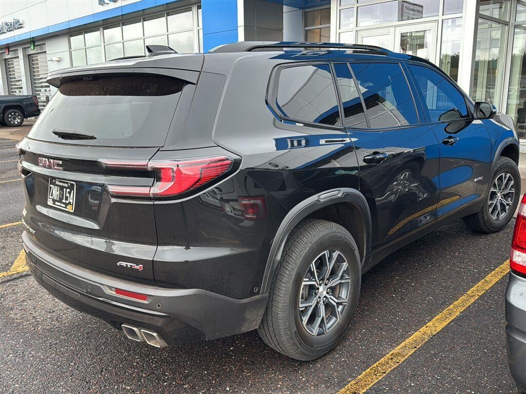 2025 GMC Acadia AT4