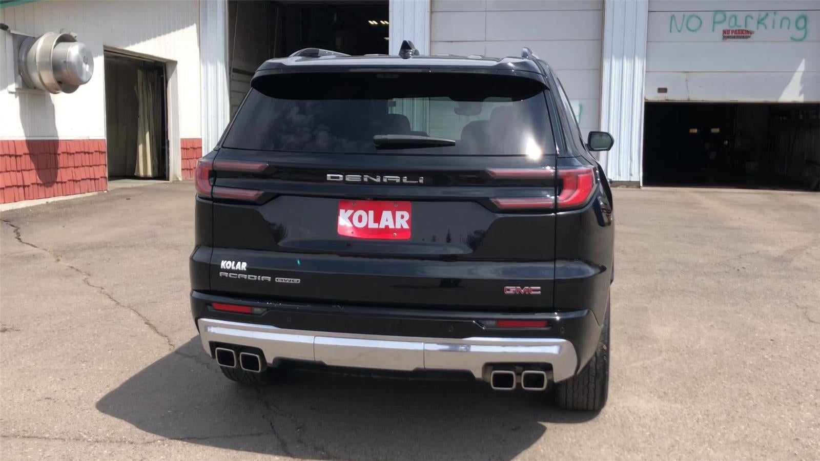 2024 GMC Acadia Denali