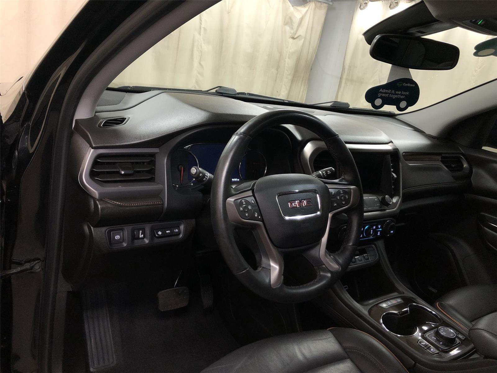 2023 GMC Acadia AT4