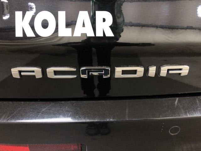 2023 GMC Acadia Denali