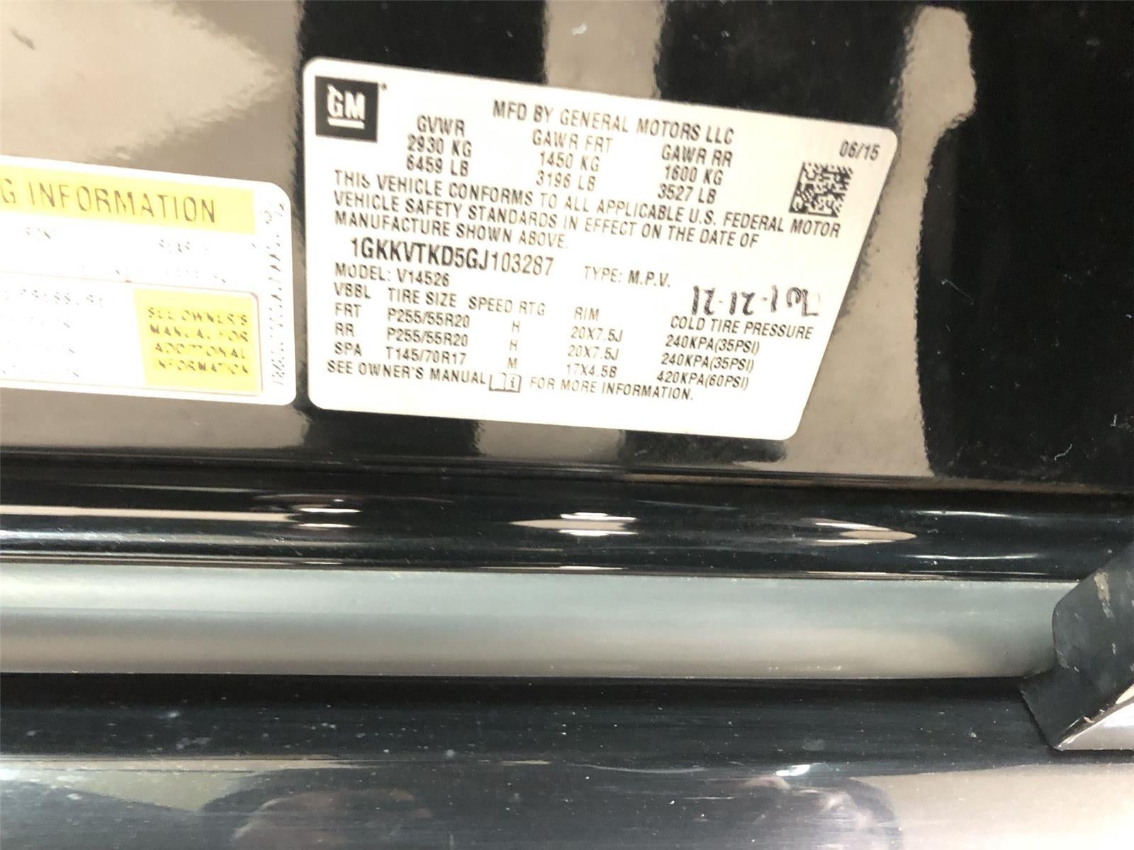 2016 GMC Acadia Denali