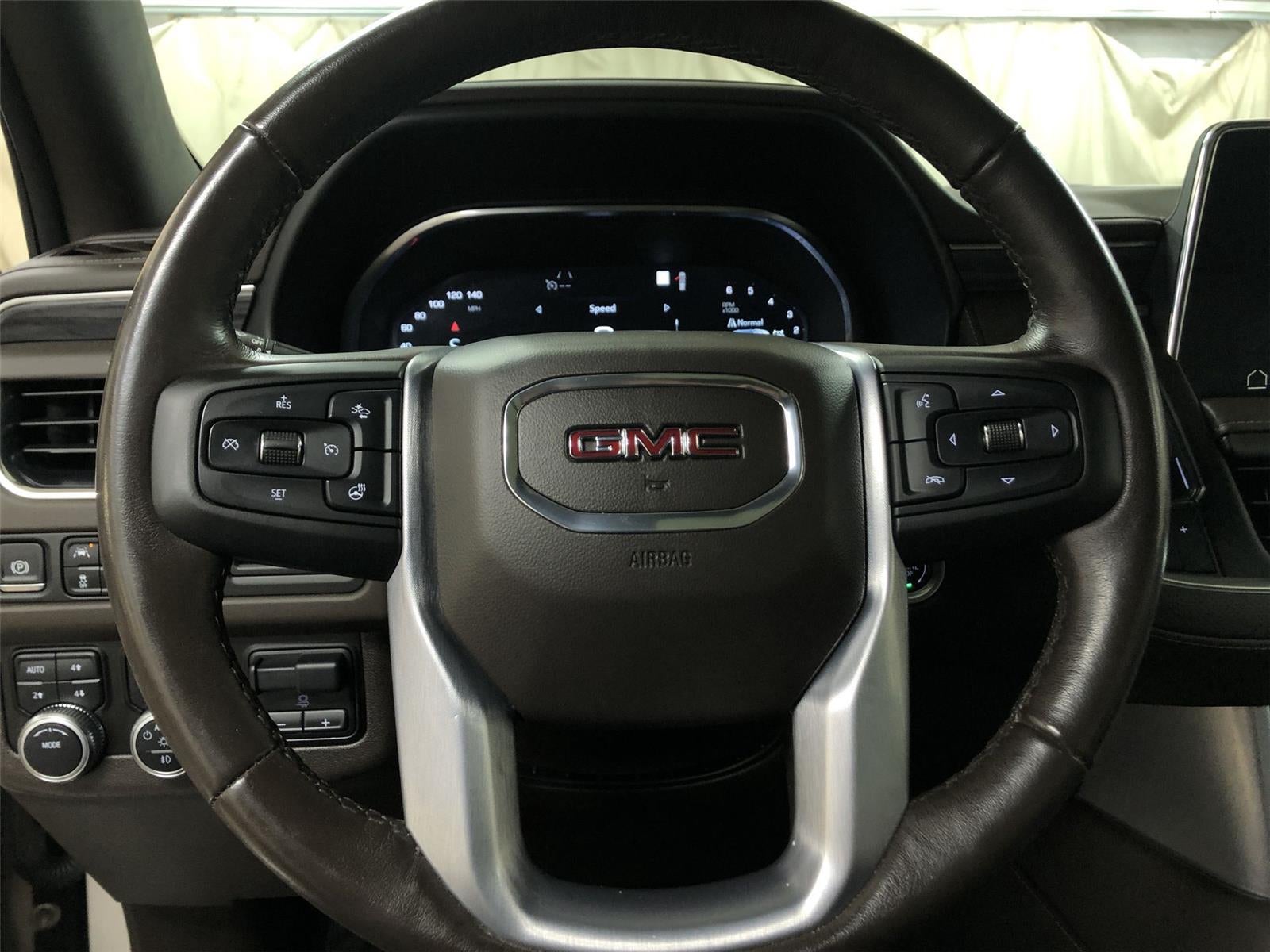 2022 GMC Yukon XL SLT