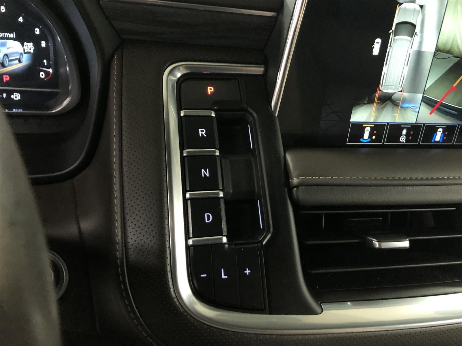 2022 GMC Yukon XL SLT