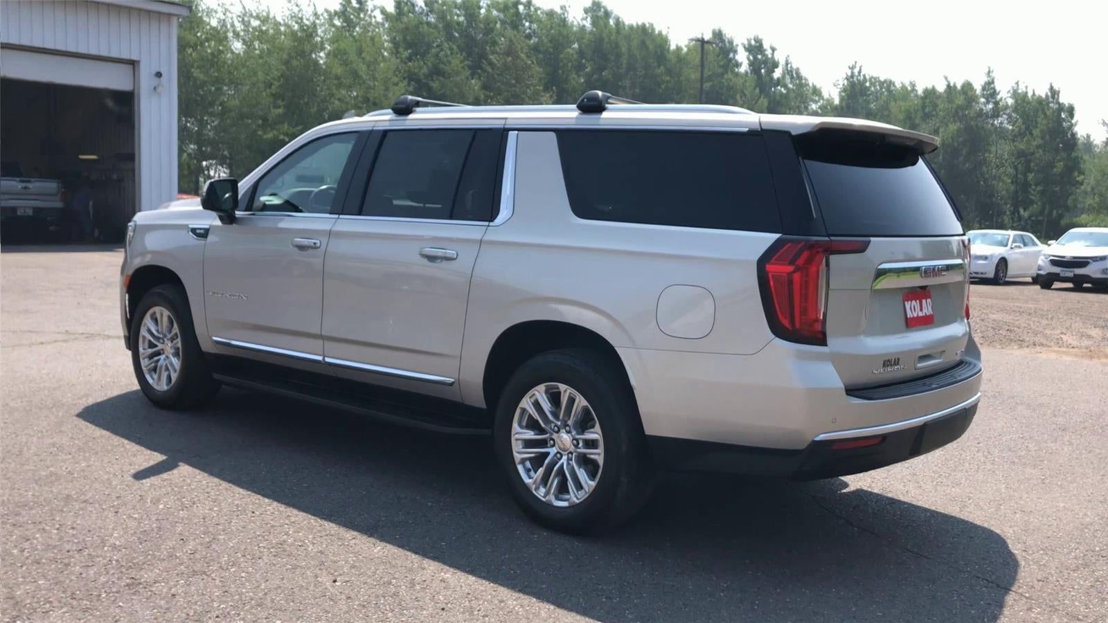 2022 GMC Yukon XL SLT
