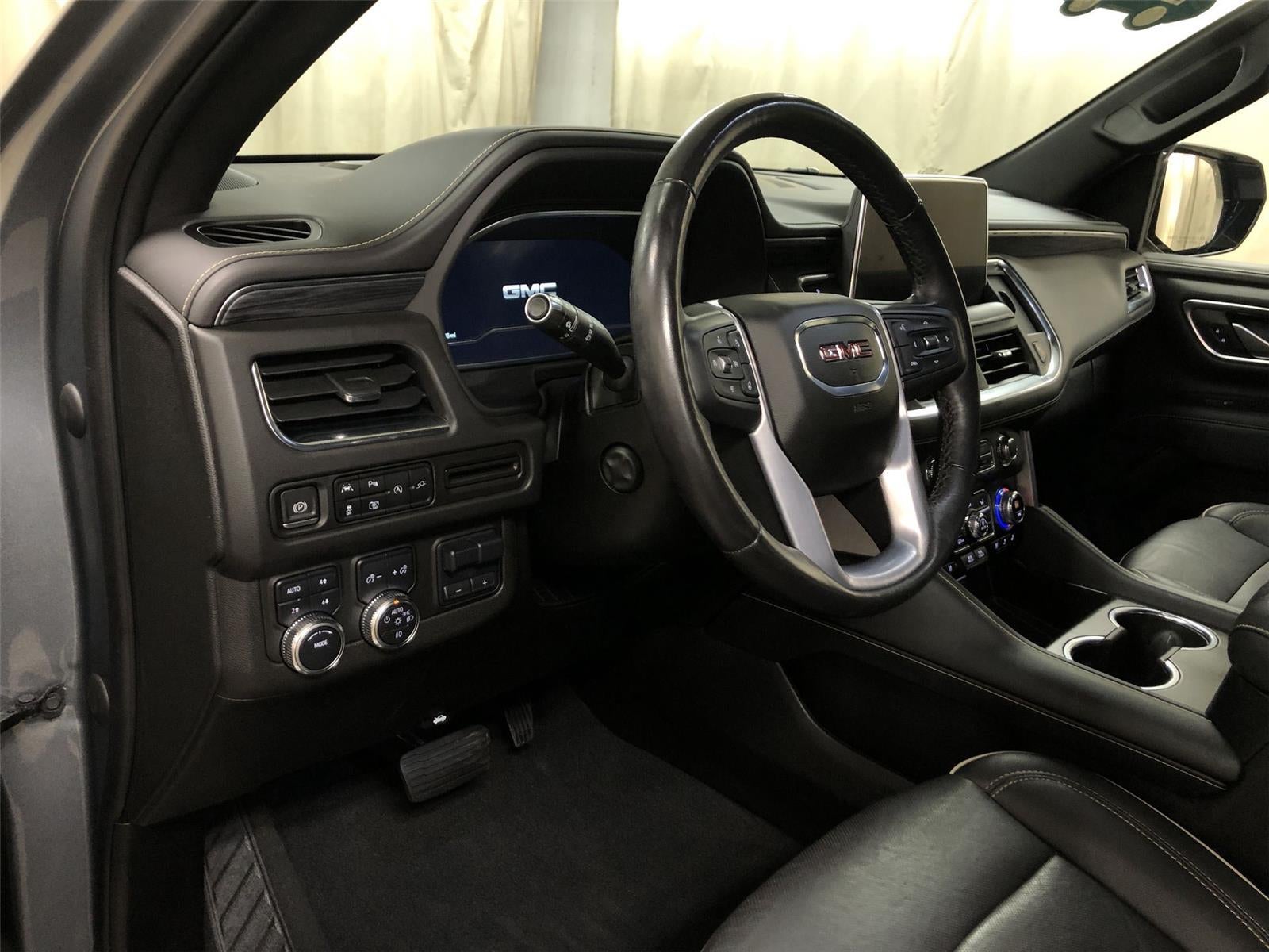 2022 GMC Yukon XL SLT