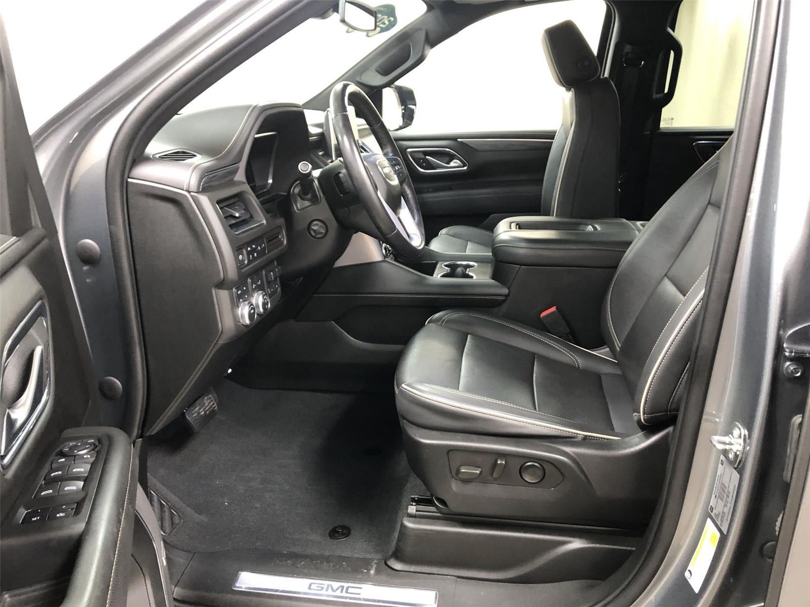 2022 GMC Yukon XL SLT