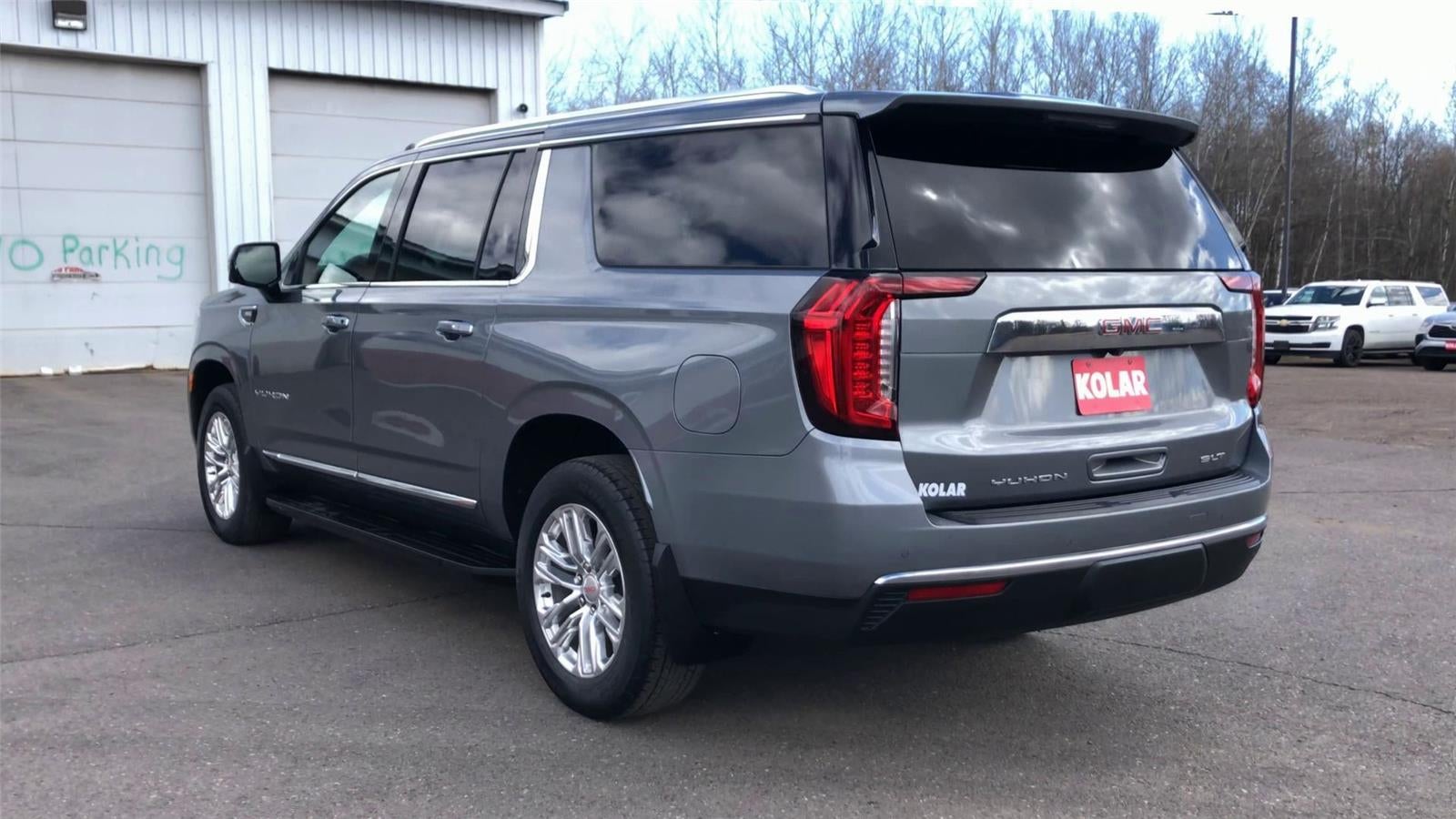 2022 GMC Yukon XL SLT