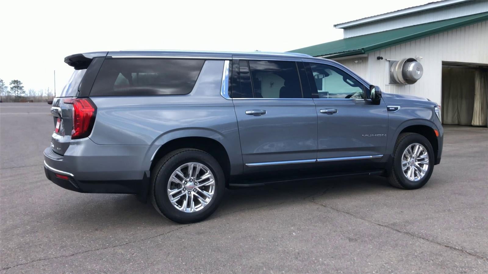 2022 GMC Yukon XL SLT