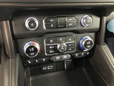 2021 GMC Yukon XL AT4