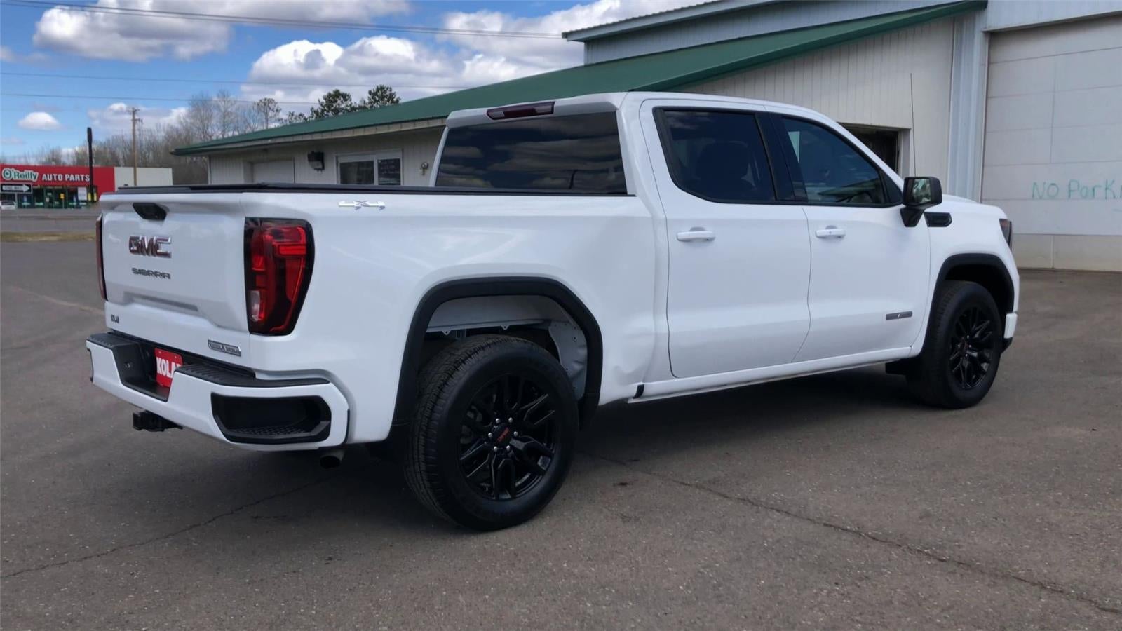 2024 GMC Sierra 1500 Elevation