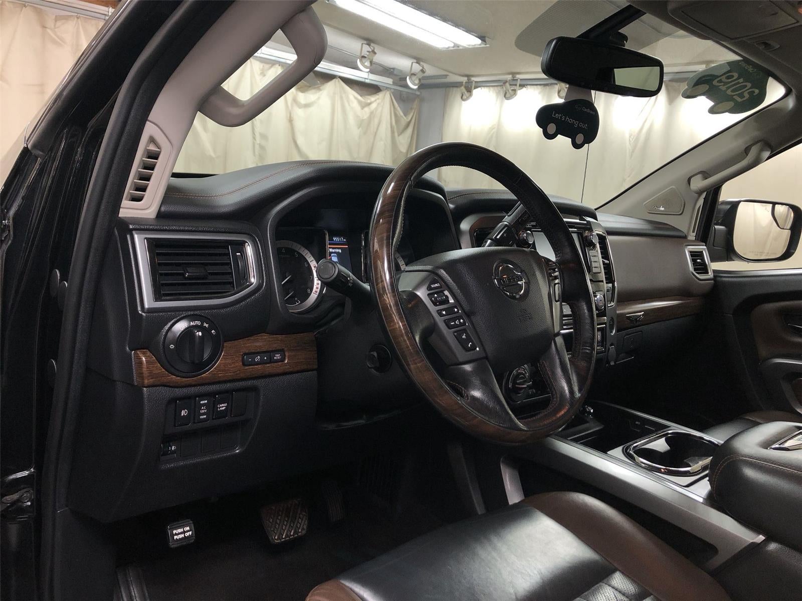 2019 Nissan TITAN Platinum Reserve