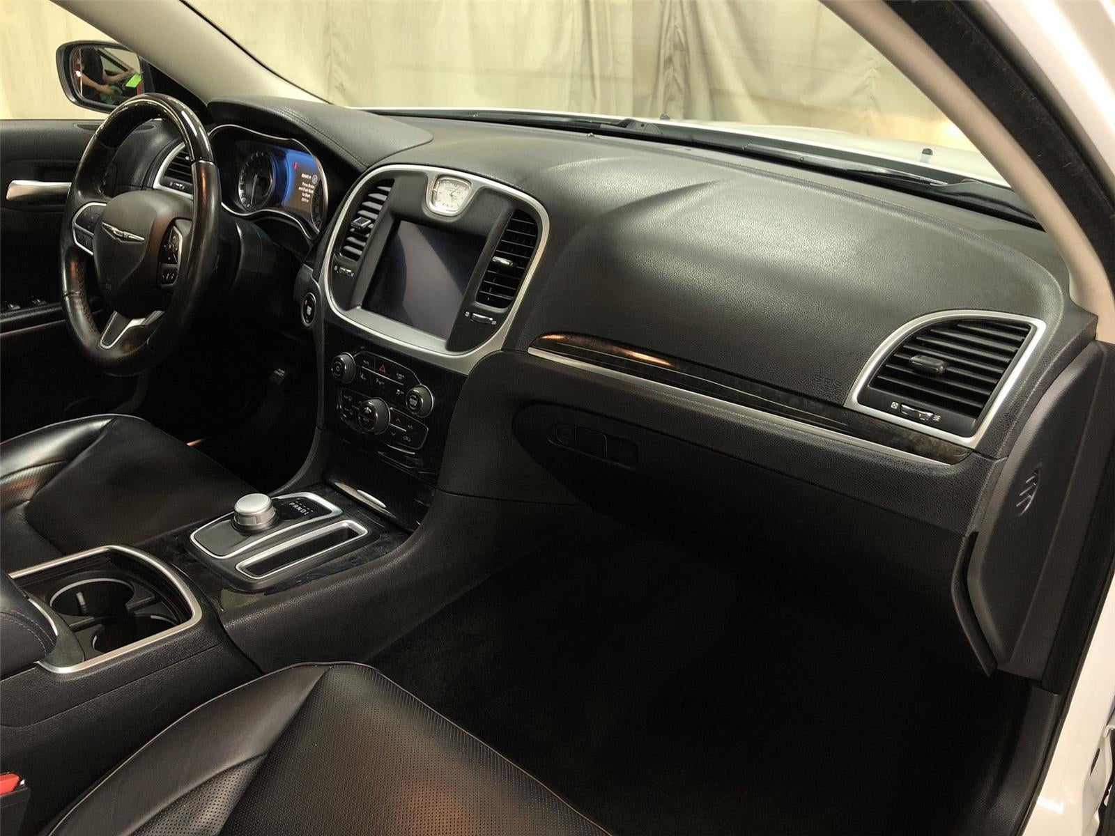 2019 Chrysler 300 Limited