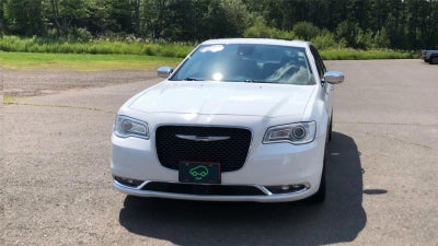 2019 Chrysler 300 Limited