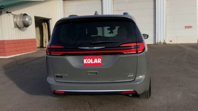 2021 Chrysler Pacifica Limited AWD