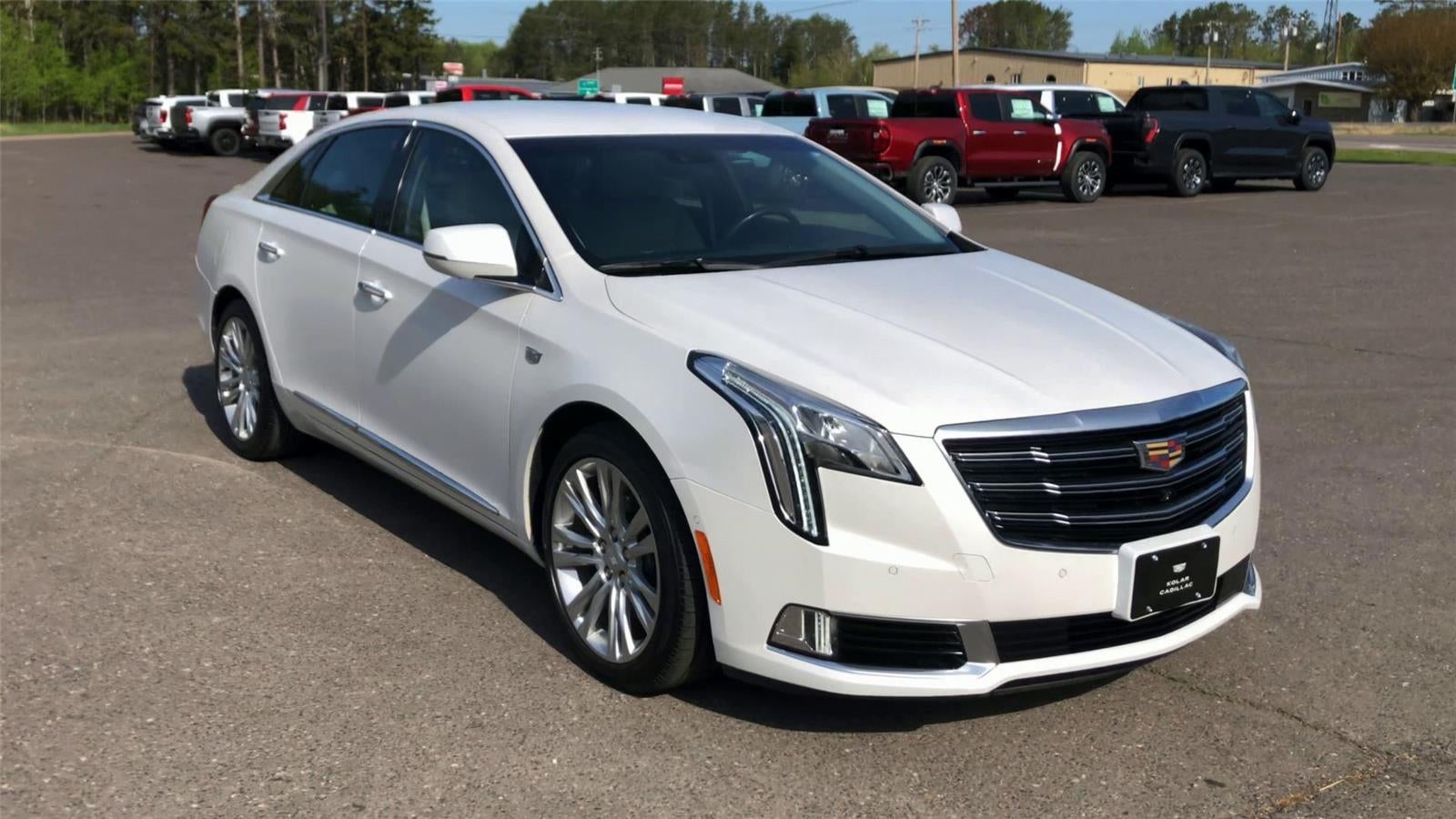 Used 2019 Cadillac XTS Luxury with VIN 2G61M5S38K9100288 for sale in Hermantown, Minnesota