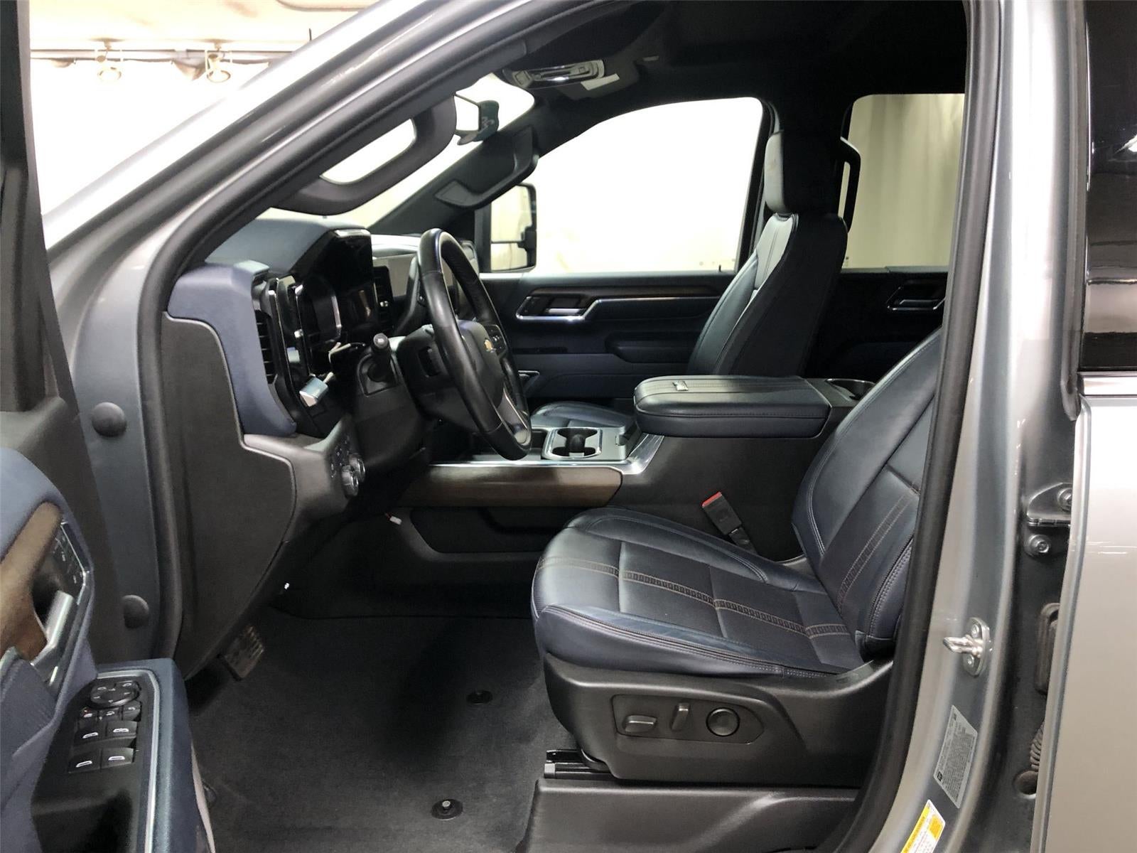 2024 Chevrolet Silverado 3500 HD High Country