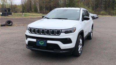 2024 Jeep Compass Latitude Lux FWD