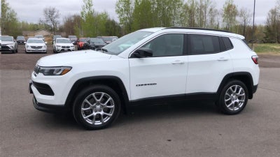 2024 Jeep Compass Latitude Lux FWD